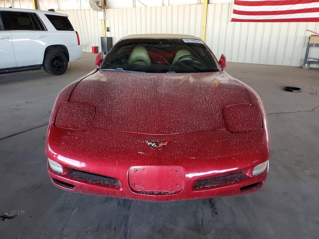 2002 Chevrolet Corvette - Фото 5