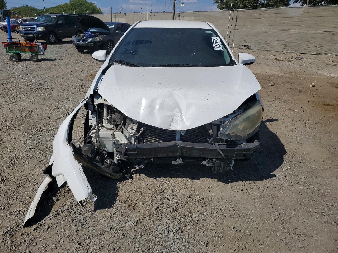 2016 Toyota Corolla Le - Фото 5