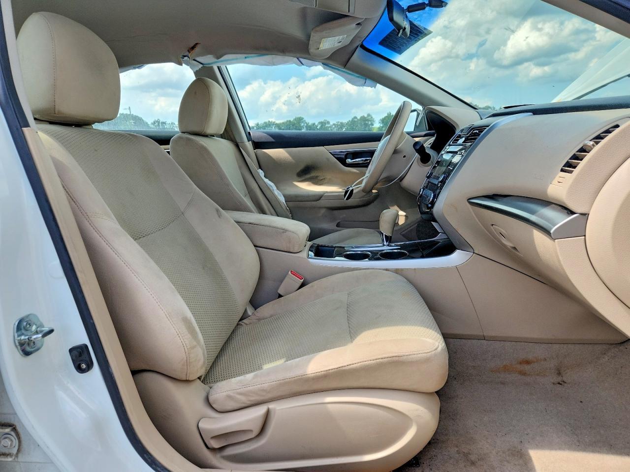 2014 Nissan Altima 2.5 S - Image 7