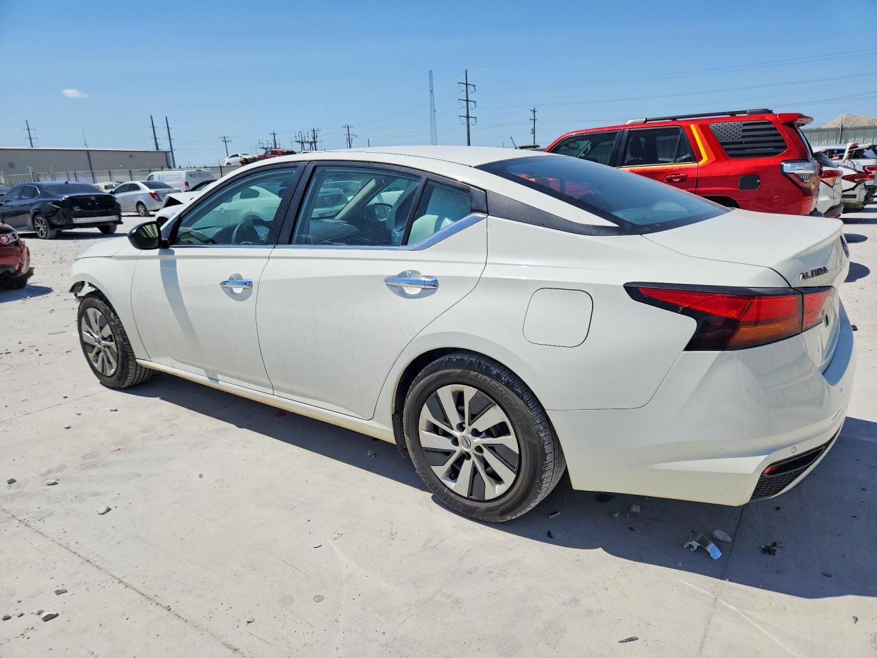 2024 Nissan Altima S - Фото 2