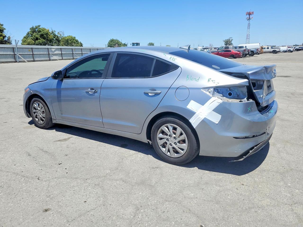 2017 Hyundai Elantra Se - Image 2