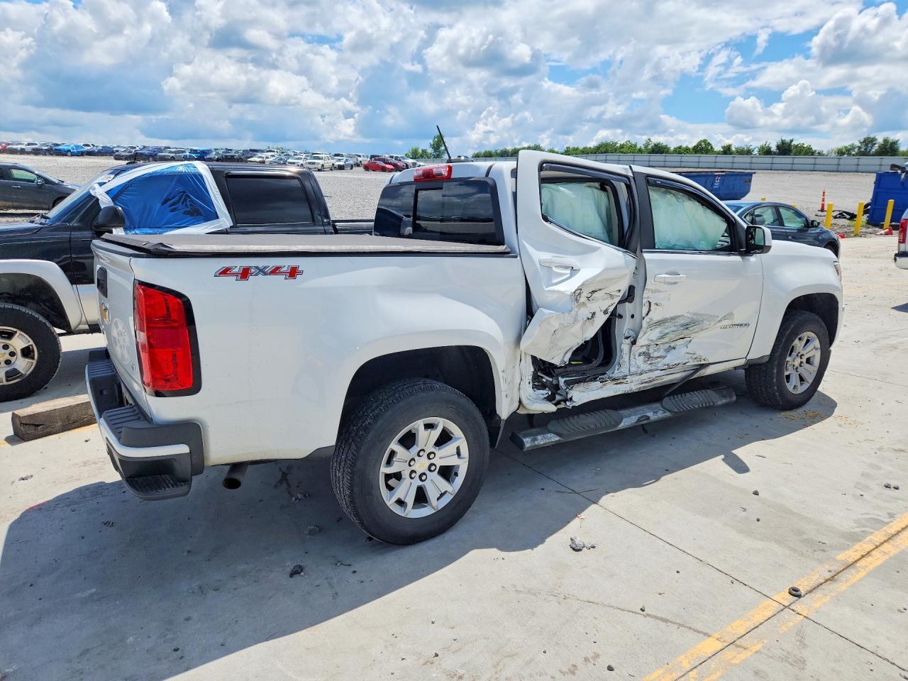 2018 Chevrolet Colorado Lt - Image 3