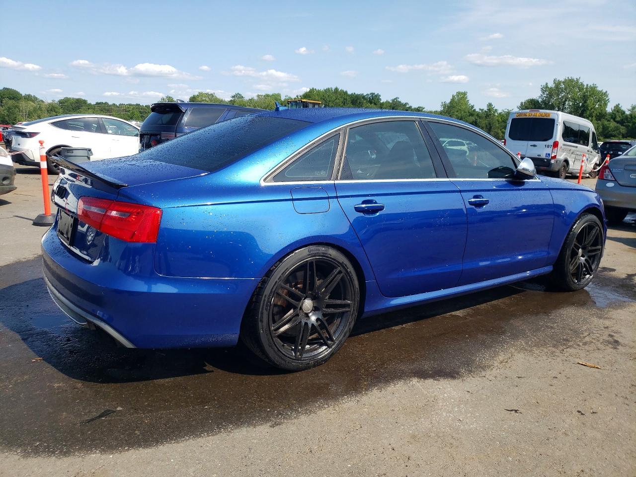 2015 Audi S6 - Фото 3