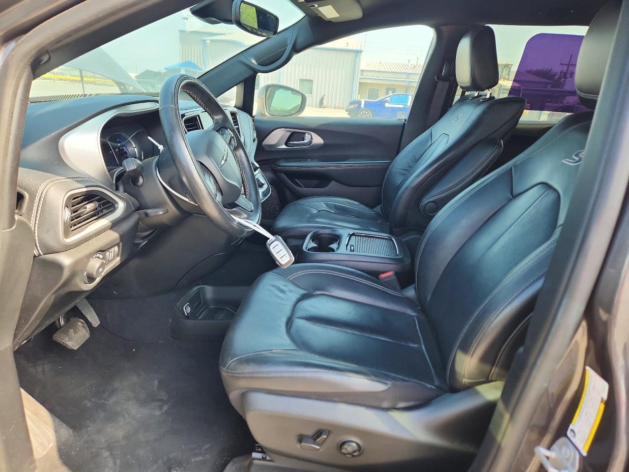 2022 Chrysler Pacifica Hybrid Touring L - Фото 7