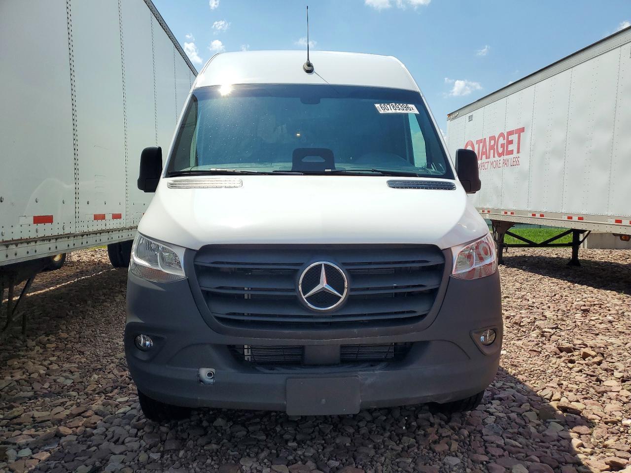 2025 Mercedes-Benz Sprinter 2500 - Image 5