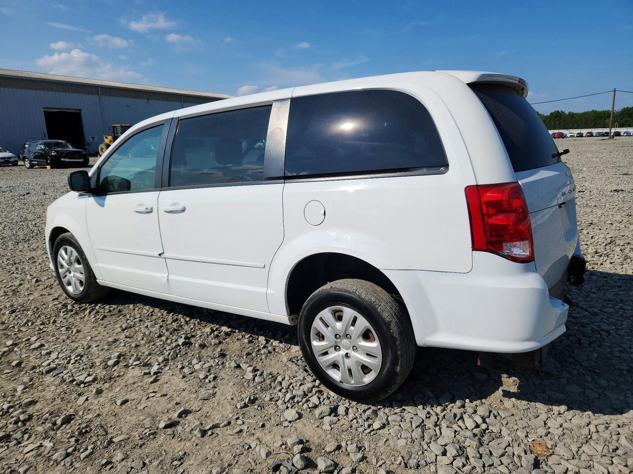2017 Dodge Grand Caravan Sxt - Image 2