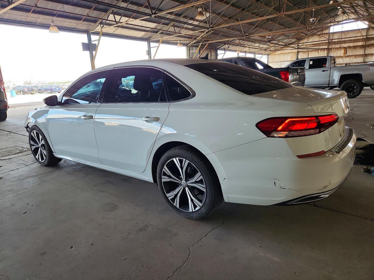 2021 Volkswagen Passat Se - Image 2