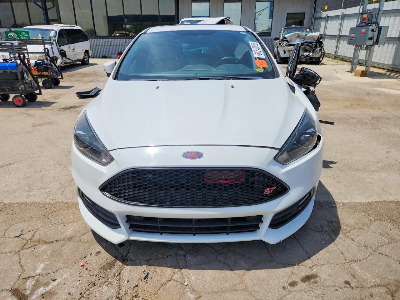 2018 Ford Focus St - Фото 5