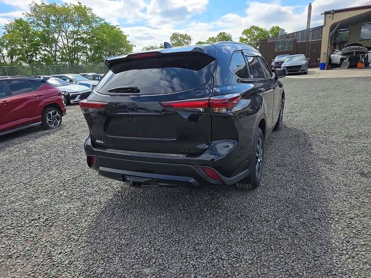 2025 Toyota Highlander Xle - Фото 4