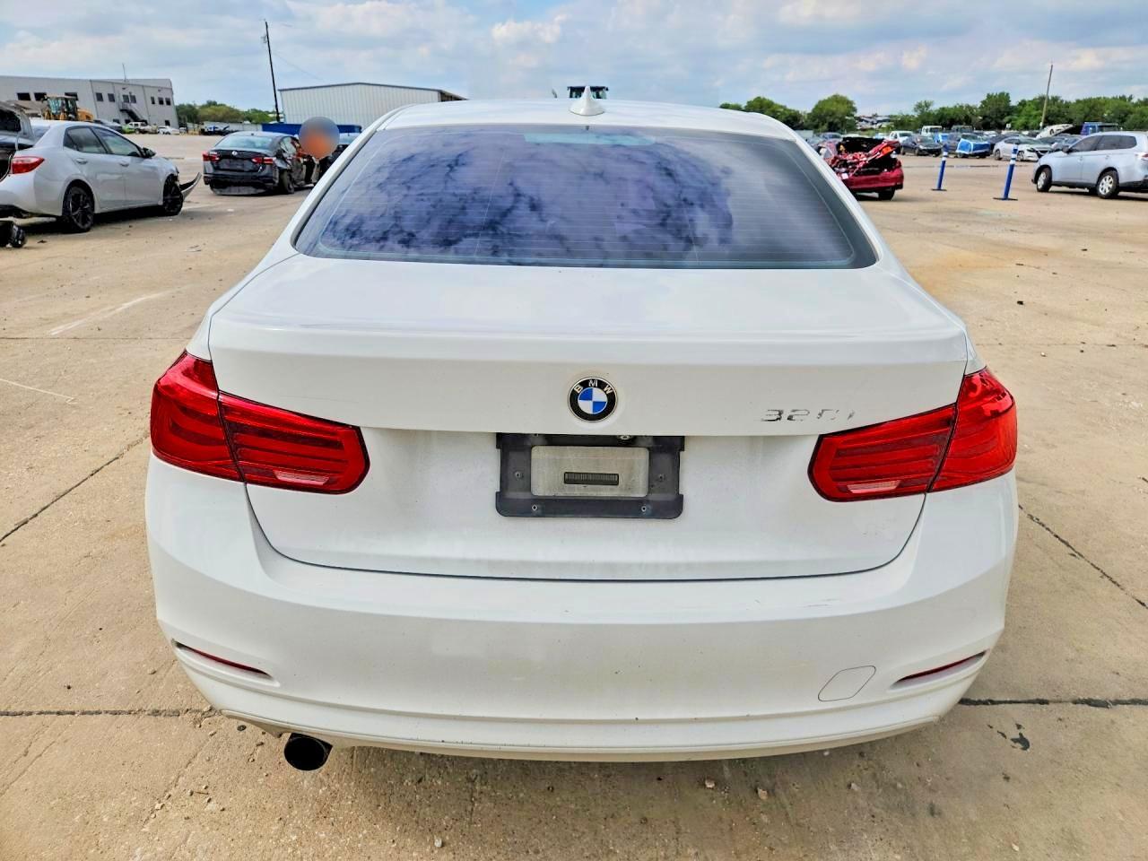2018 BMW 320 I - Фото 6