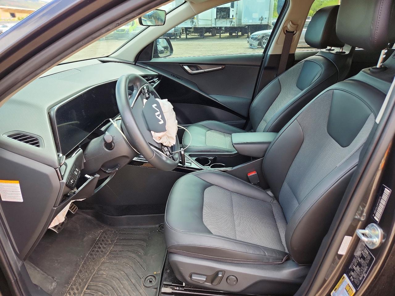 2023 Kia Niro Ex - Image 7