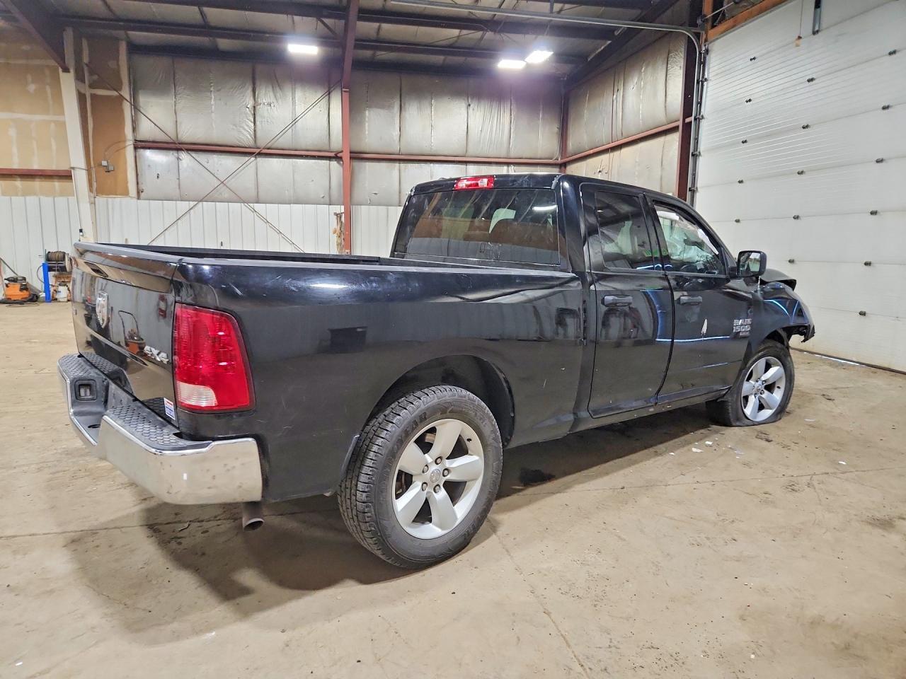 2024 Ram 1500 Classic Slt - Image 3