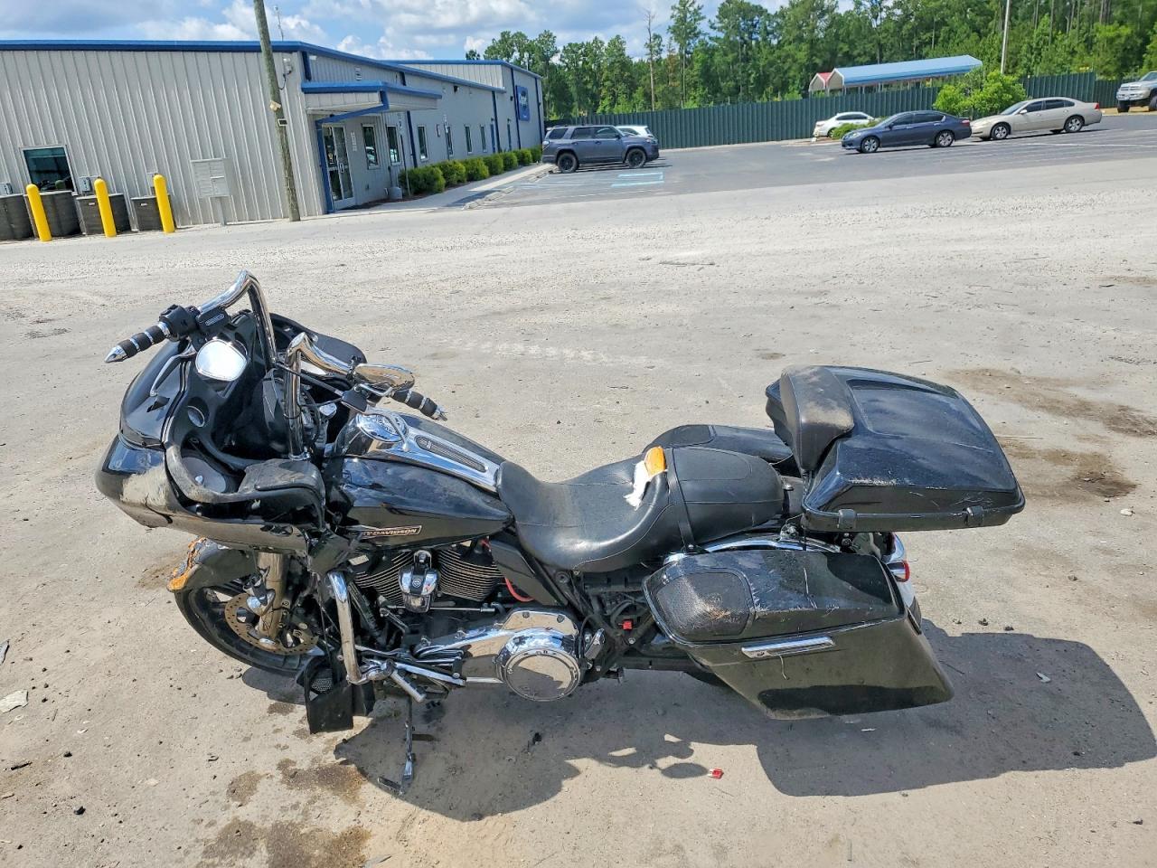 2021 Harley-Davidson Fltrx - Фото 3