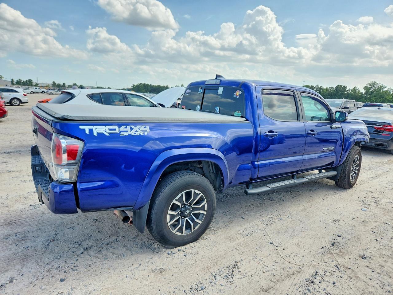 2022 Toyota Tacoma Trd Sport - Image 3