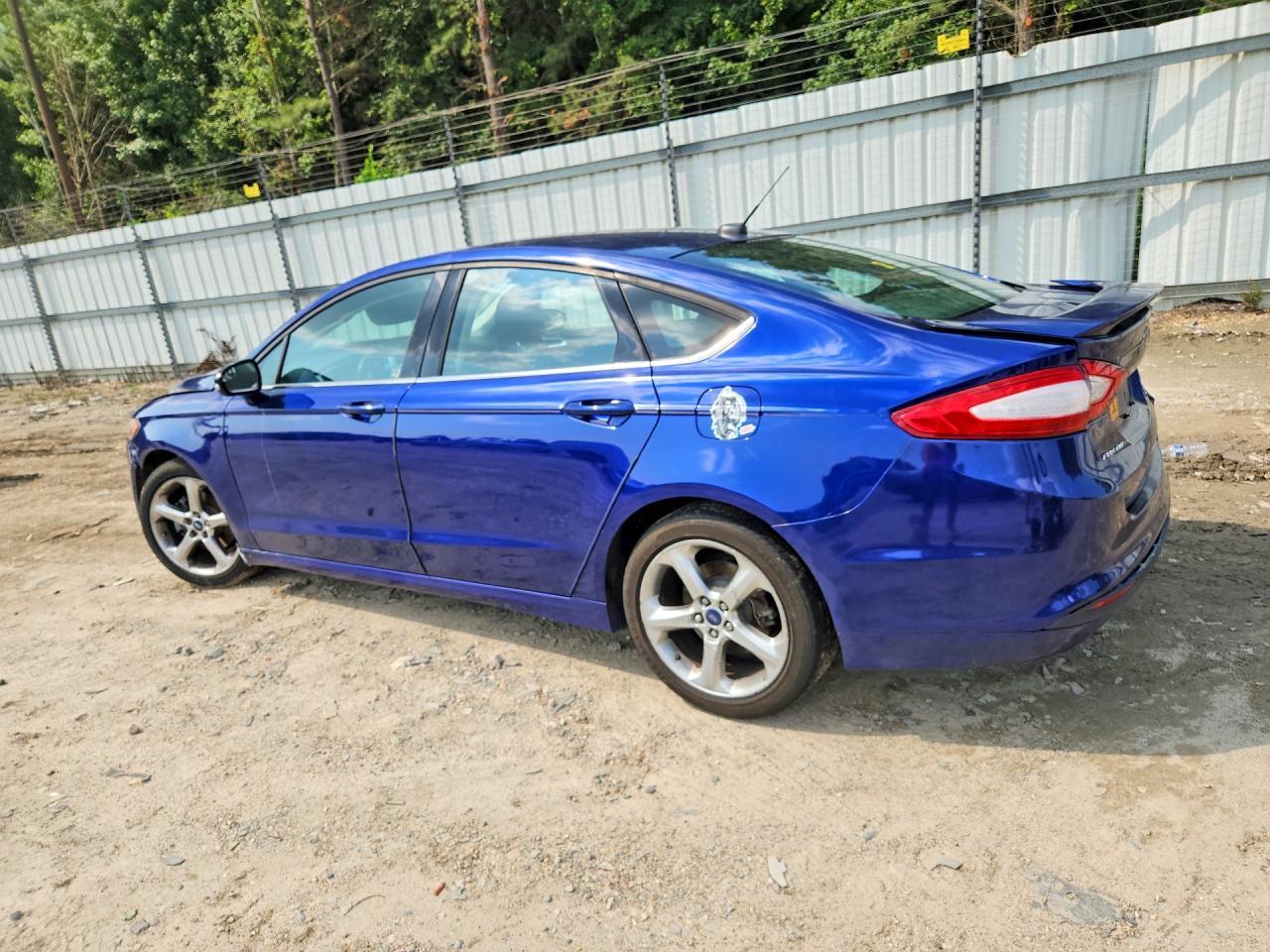 2013 Ford Fusion Se - Фото 2
