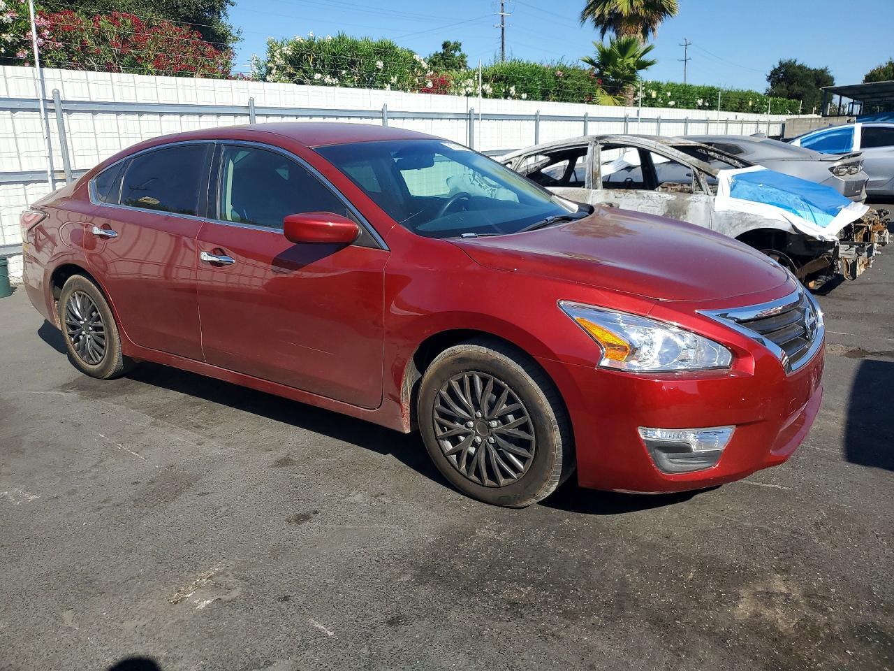 2014 Nissan Altima 2.5 S - Фото 4