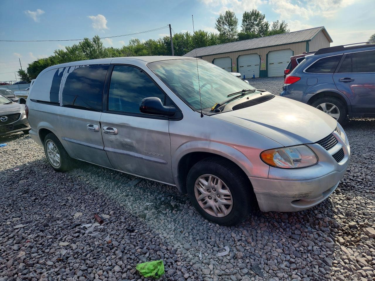 2001 Dodge Grand Caravan Sport - Image 4