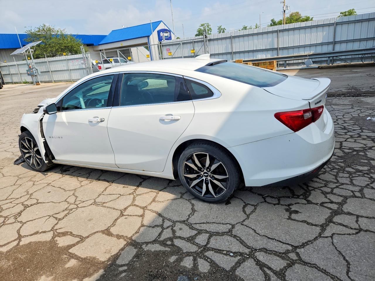 2018 Chevrolet Malibu Lt - Фото 2