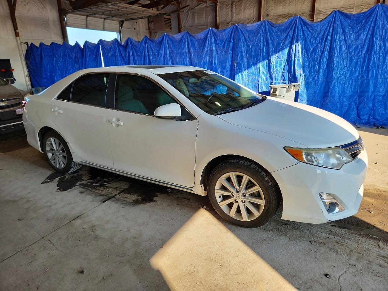 2012 Toyota Camry Xle - Image 4