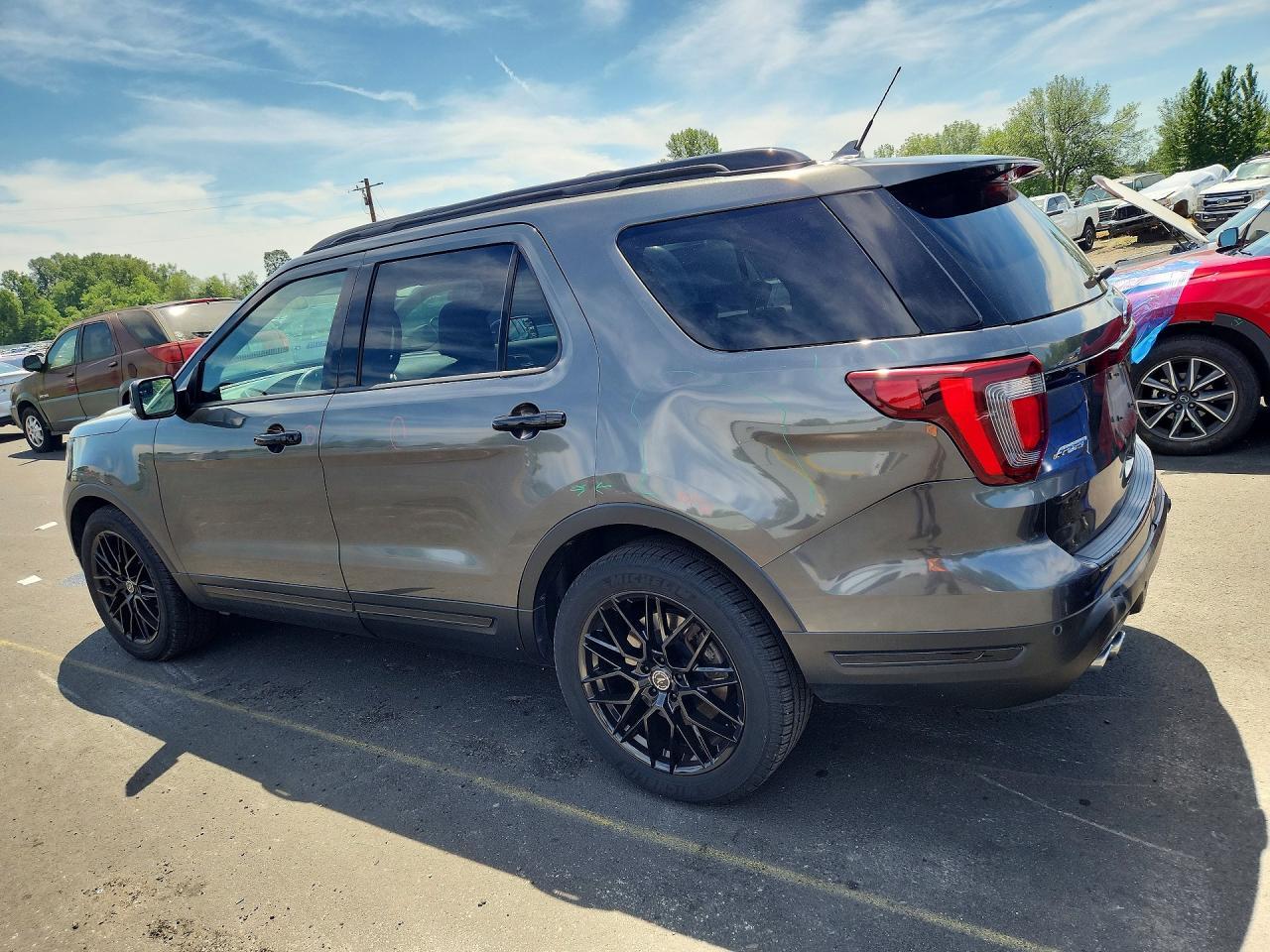 2018 Ford Explorer Sport - Фото 2