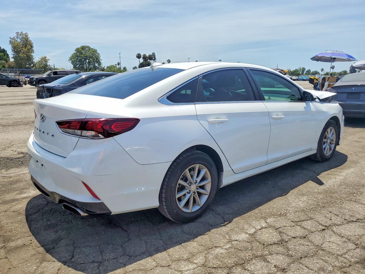 2019 Hyundai Sonata Se - Image 3