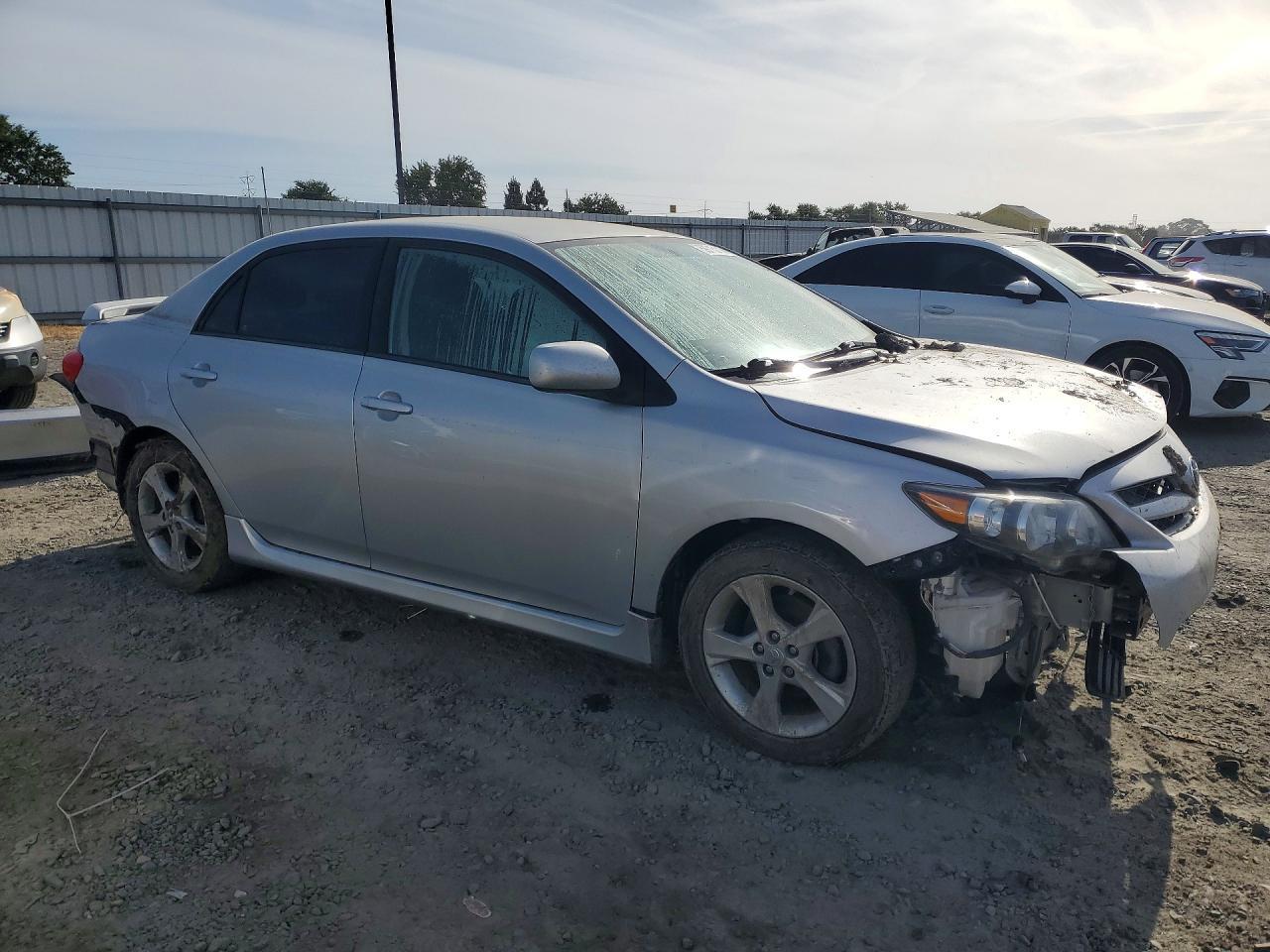 2013 Toyota Corolla S - Фото 4