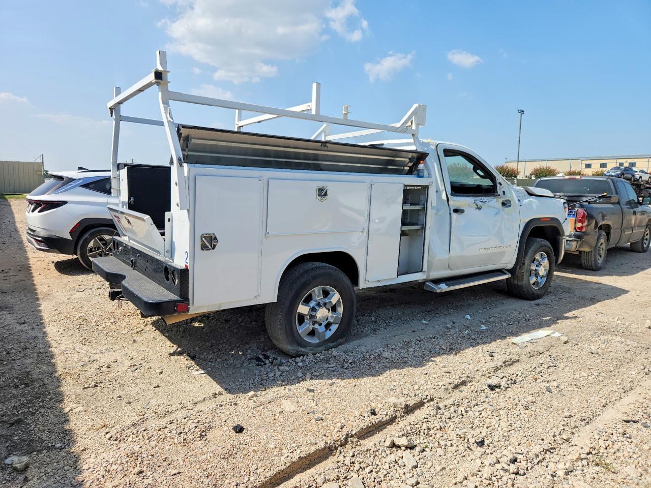 2024 GMC Sierra C2500 Heavy Duty - Фото 3