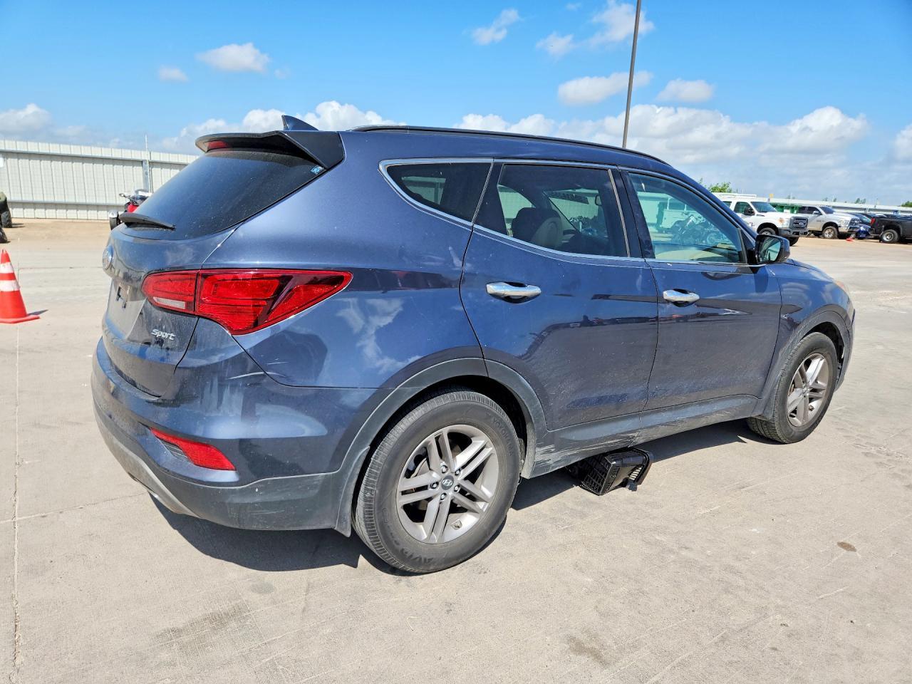 2017 Hyundai Santa Fe Sport - Image 3