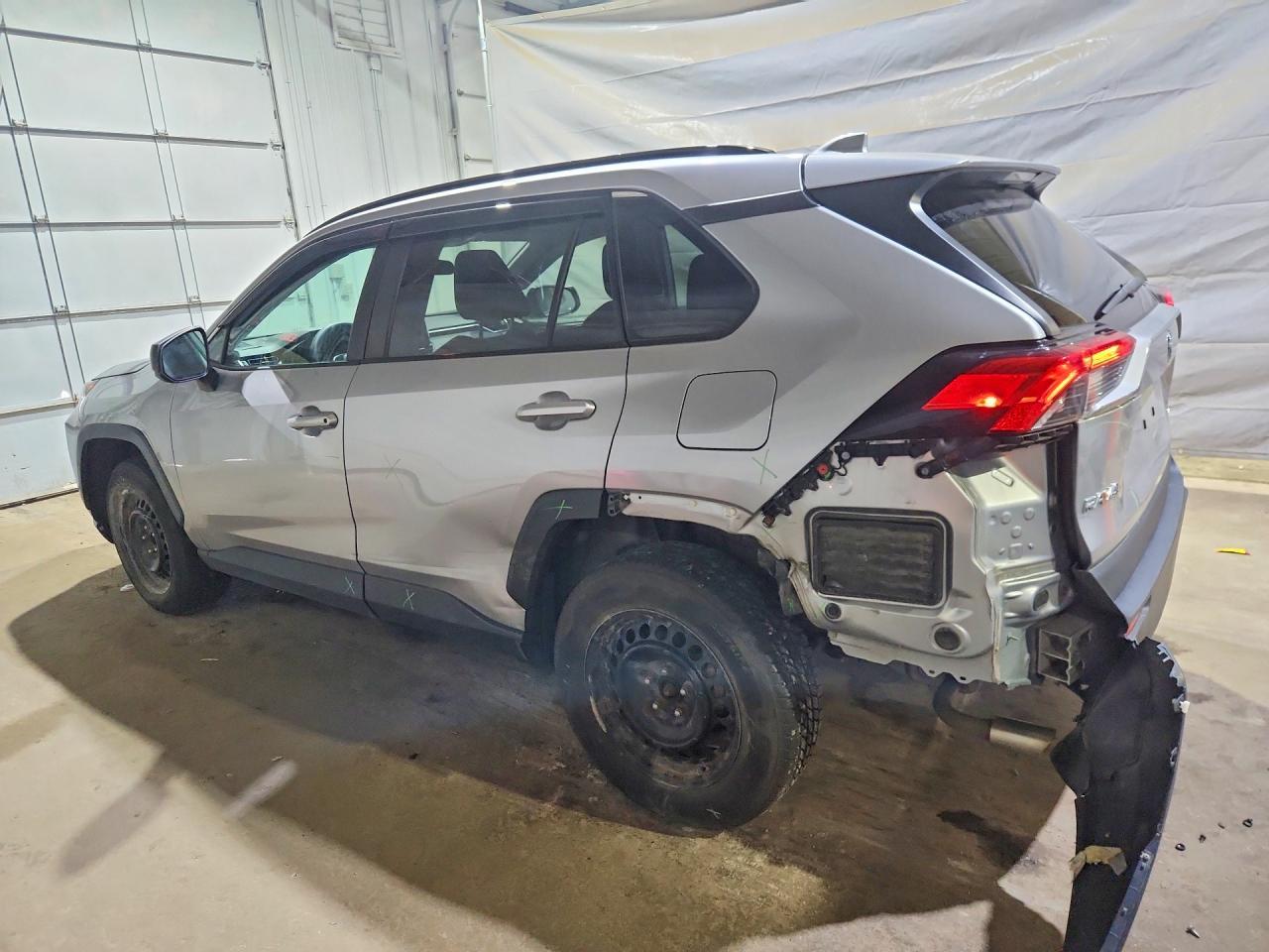 2020 Toyota Rav4 Le - Image 2