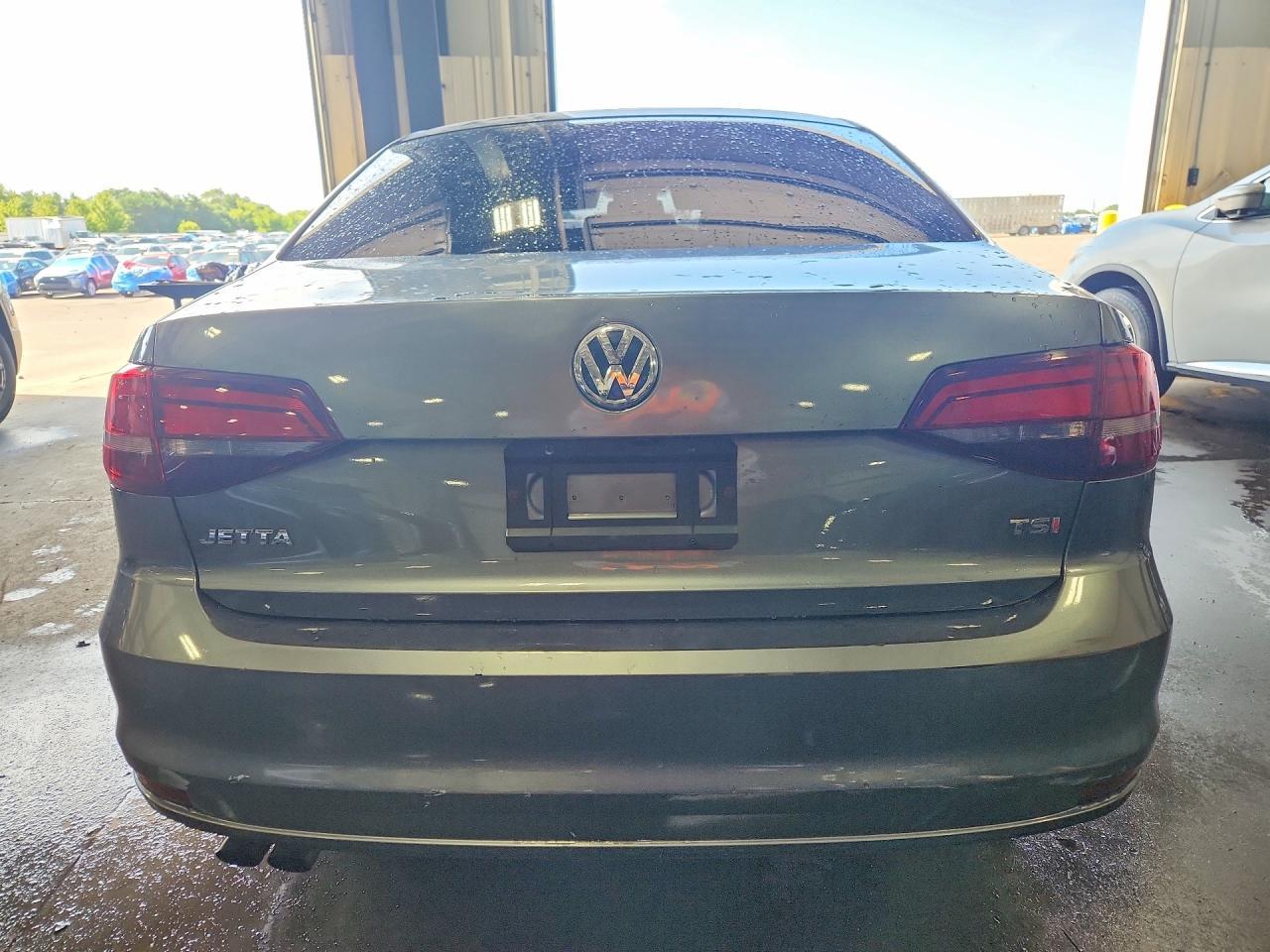 2017 Volkswagen Jetta S - Фото 6