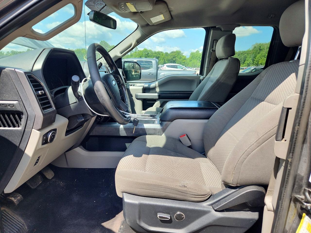 2017 Ford F150 Super Cab - Image 7
