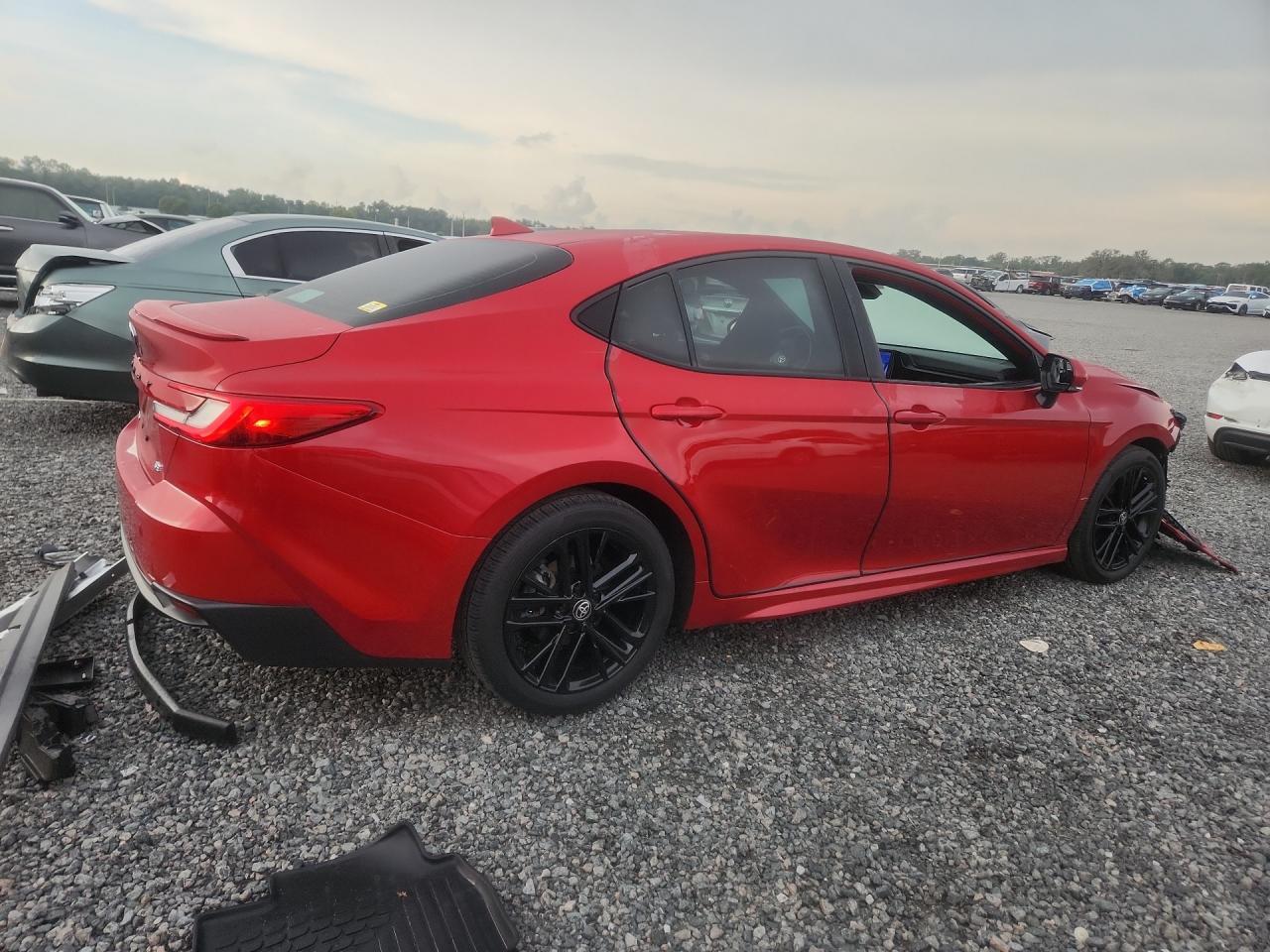 2025 Toyota Camry Se - Фото 3