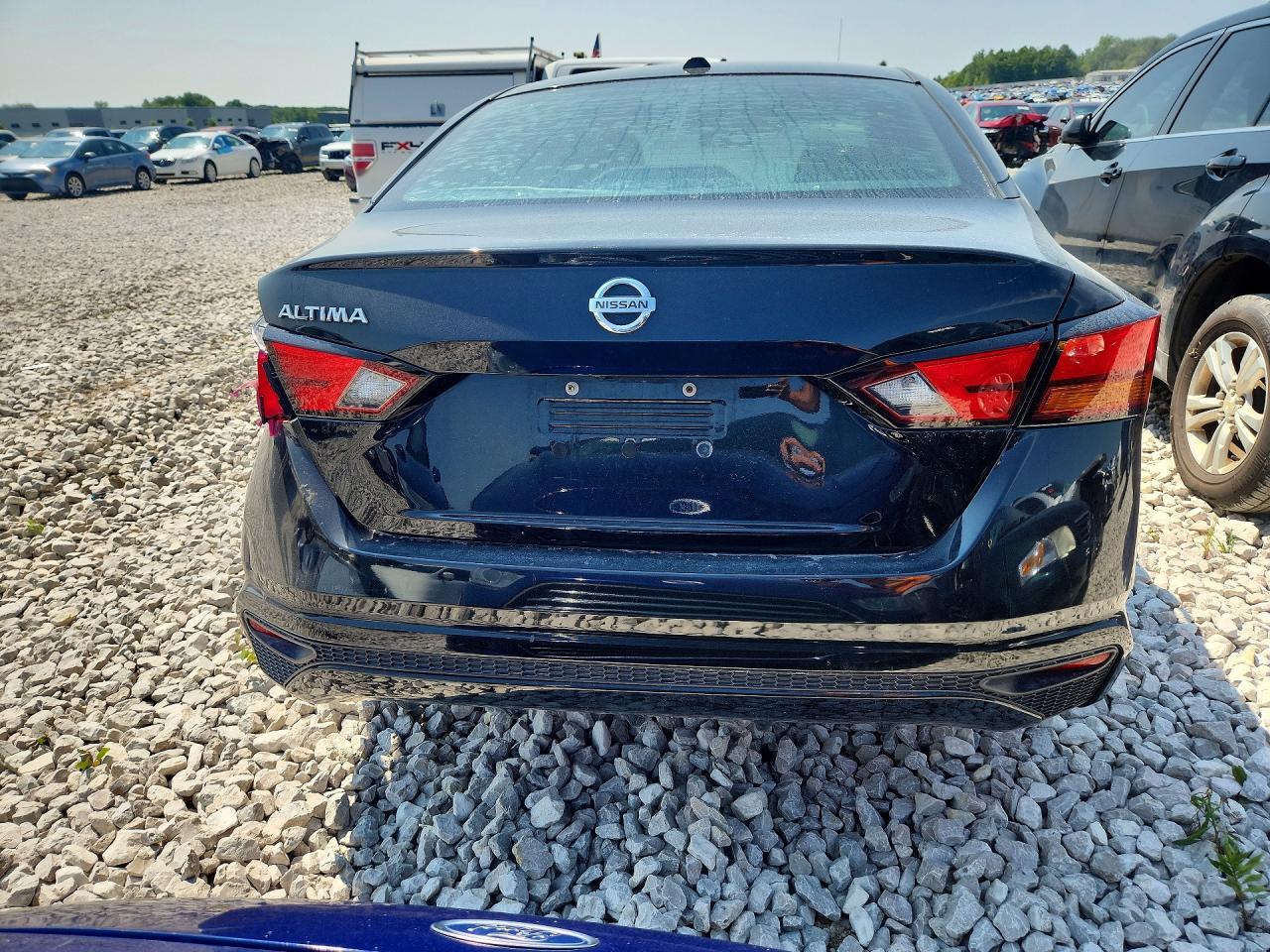 2019 Nissan Altima S - Image 6
