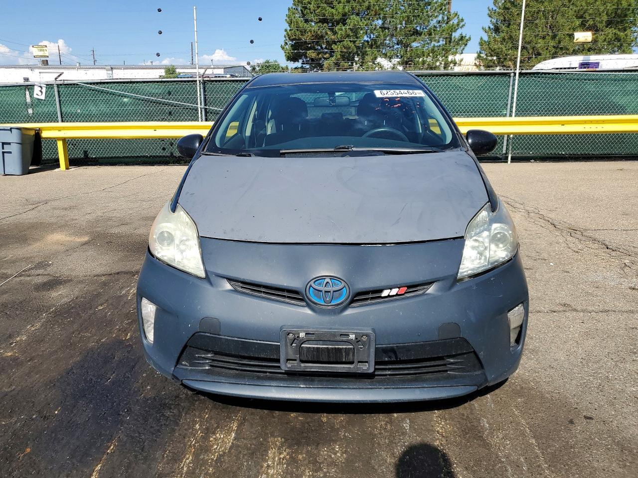 2014 Toyota Prius Two - Фото 5