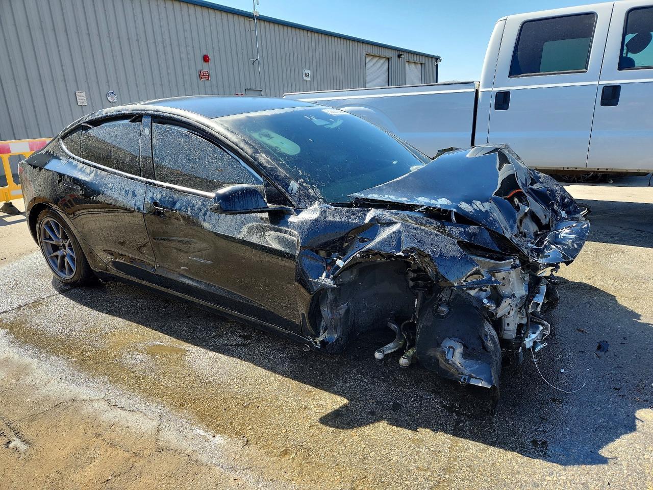 2022 Tesla Model 3 - Фото 4
