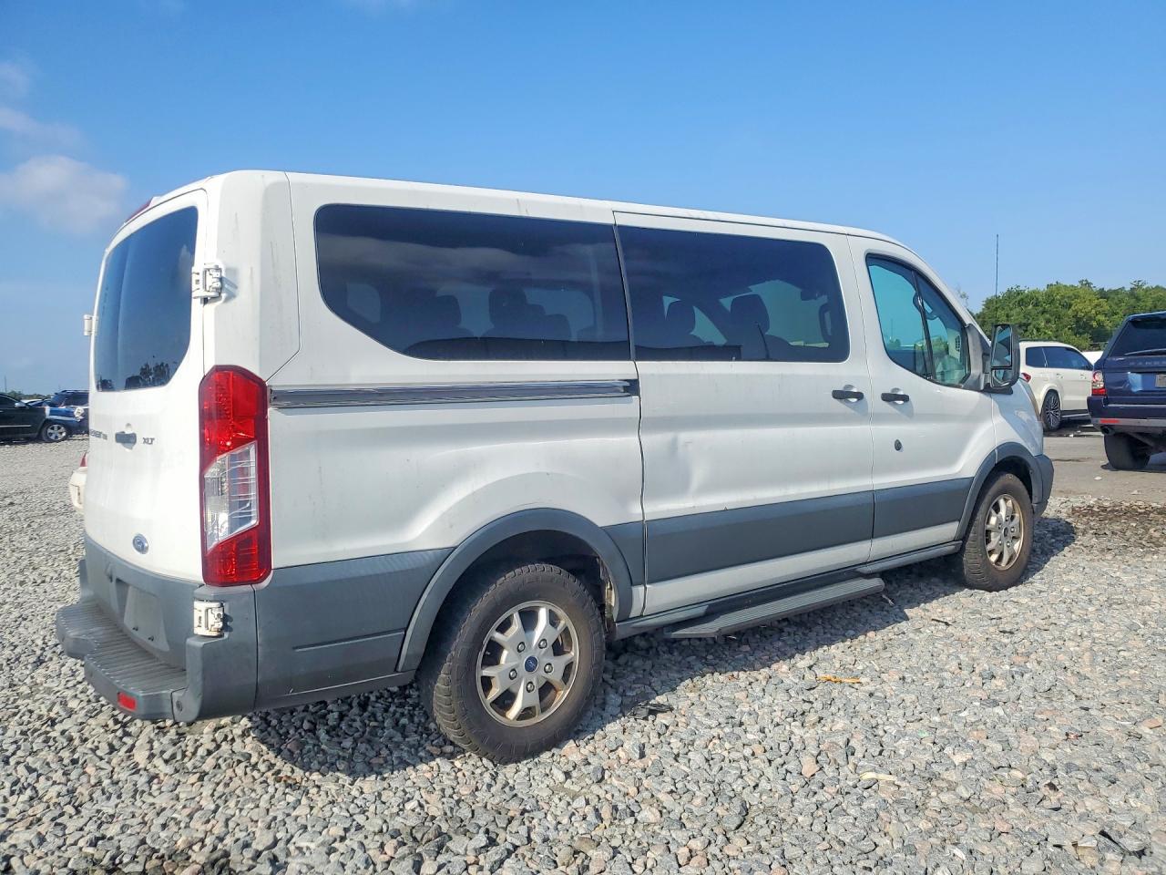 2015 Ford Transit T-150 - Image 3
