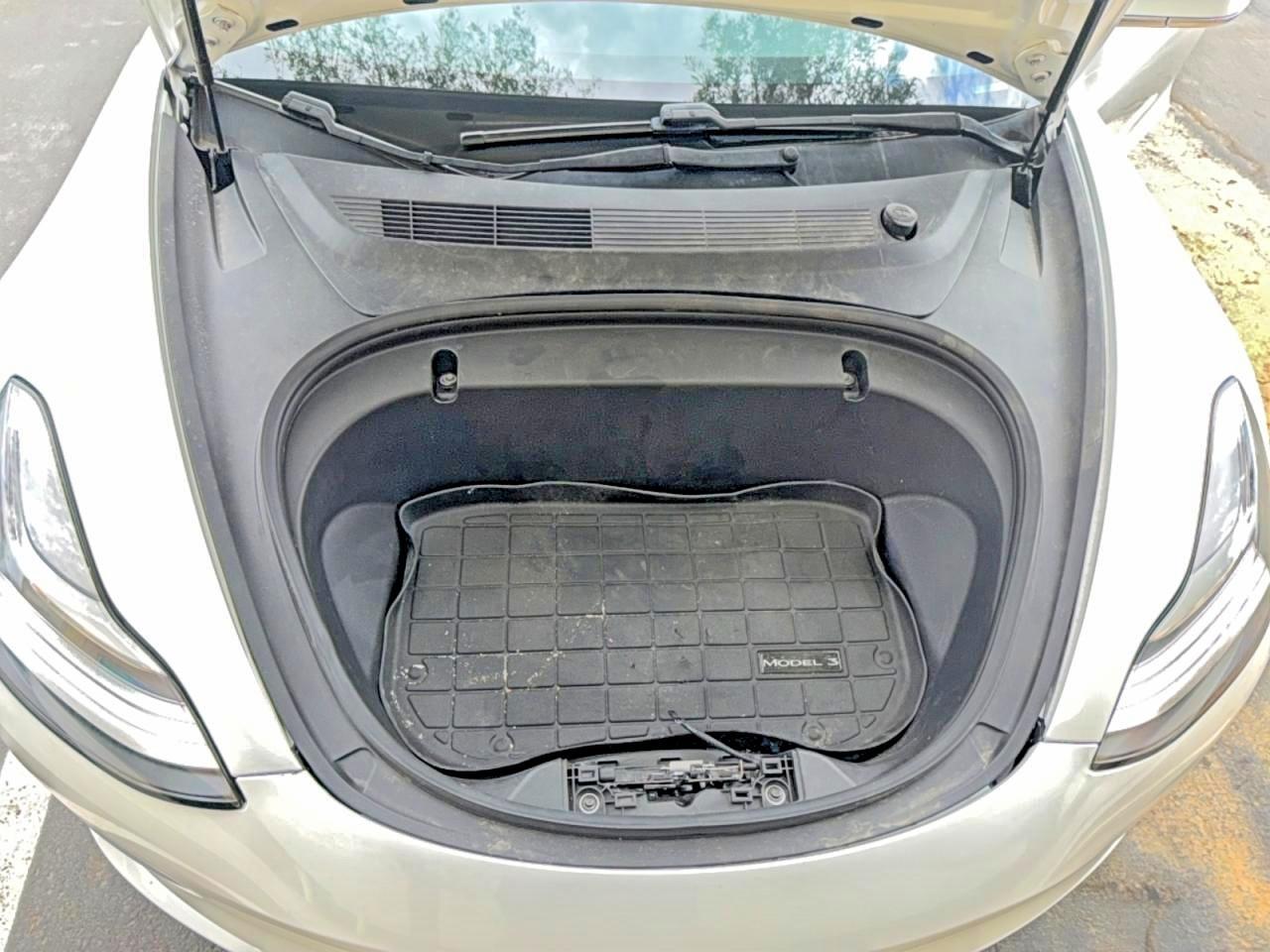 2020 Tesla Model 3 - Image 7