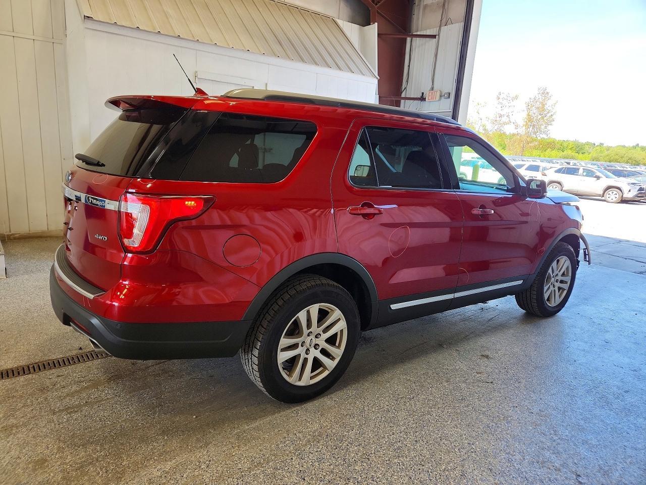 2018 Ford Explorer Xlt - Image 3