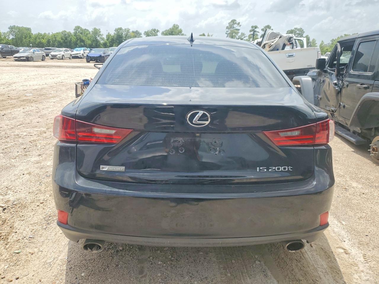 2016 Lexus Is 200T - Фото 6