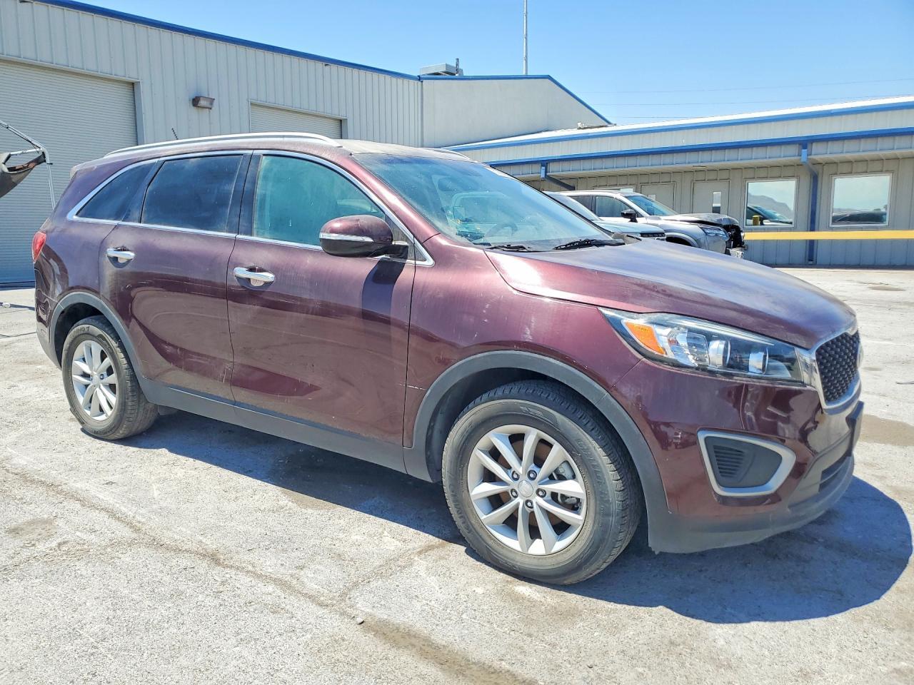 2017 Kia Sorento - Image 4