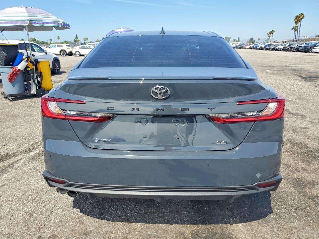 2025 Toyota Camry Se - Image 6