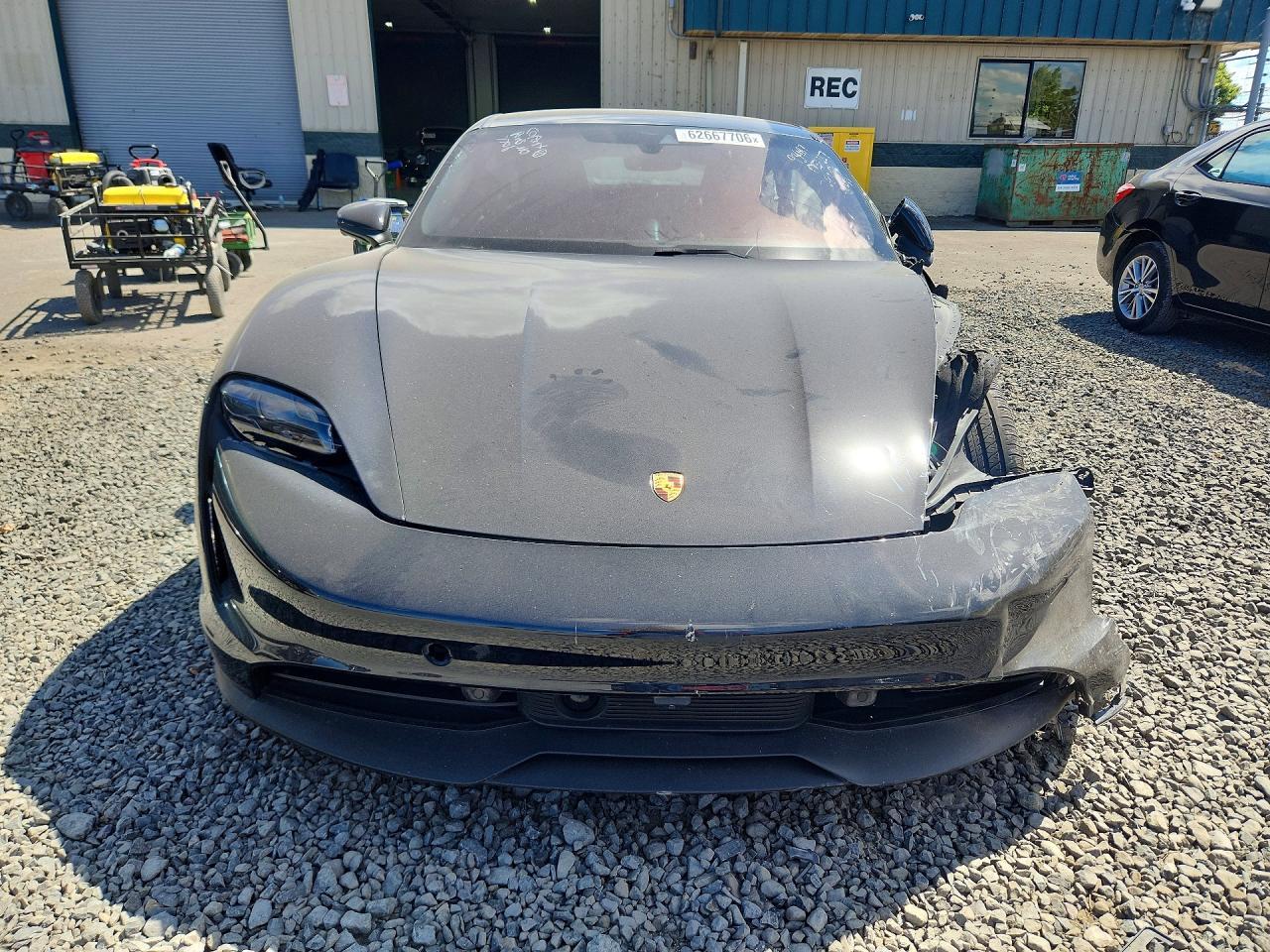 2020 Porsche Taycan 4S - Фото 5