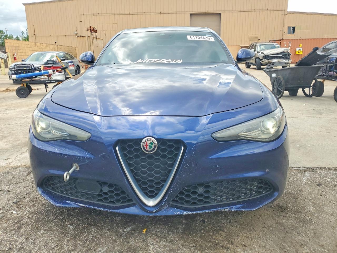 2018 Alfa Romeo Giulia Ti - Фото 5