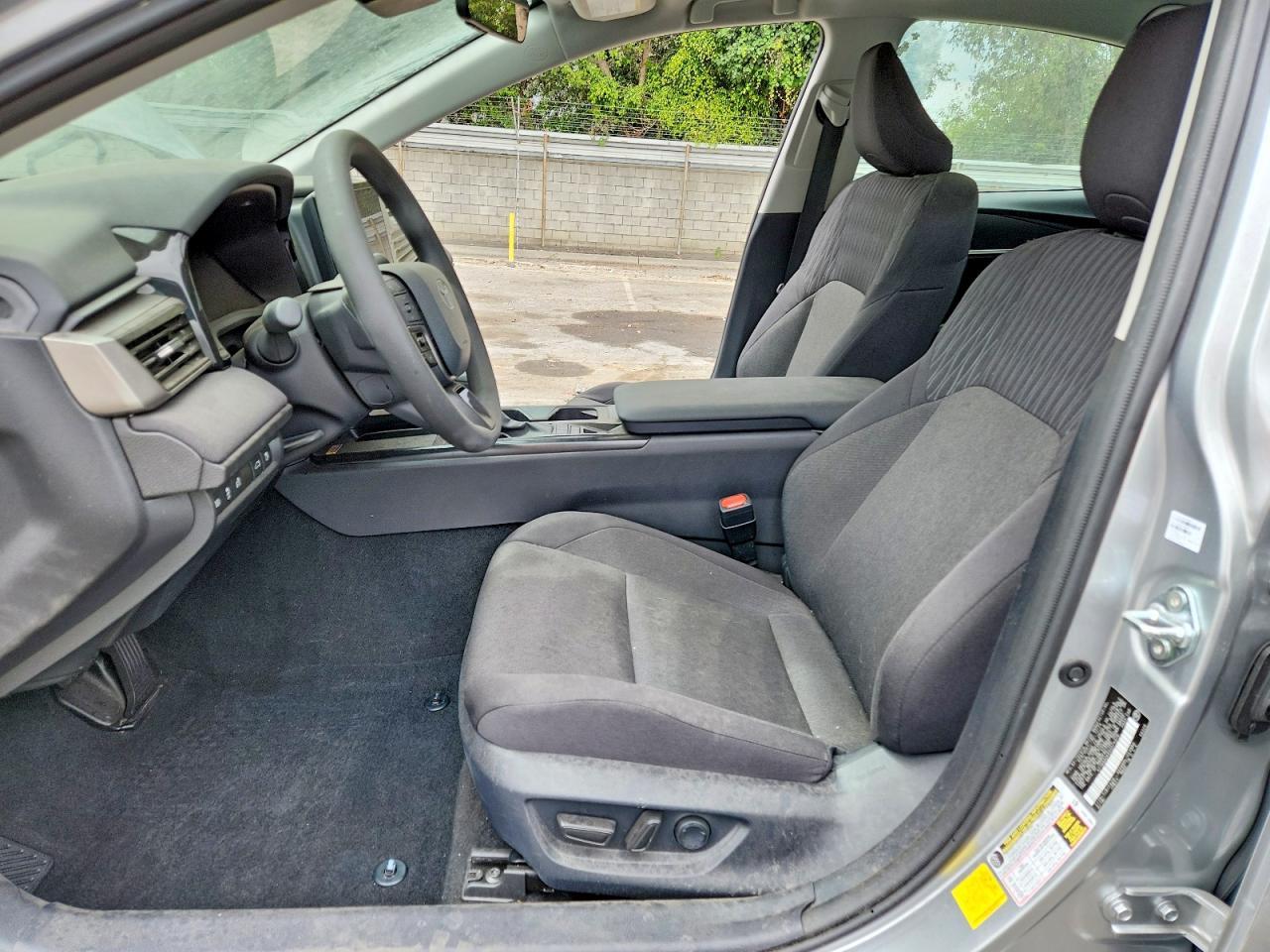 2025 Toyota Camry Le - Фото 7