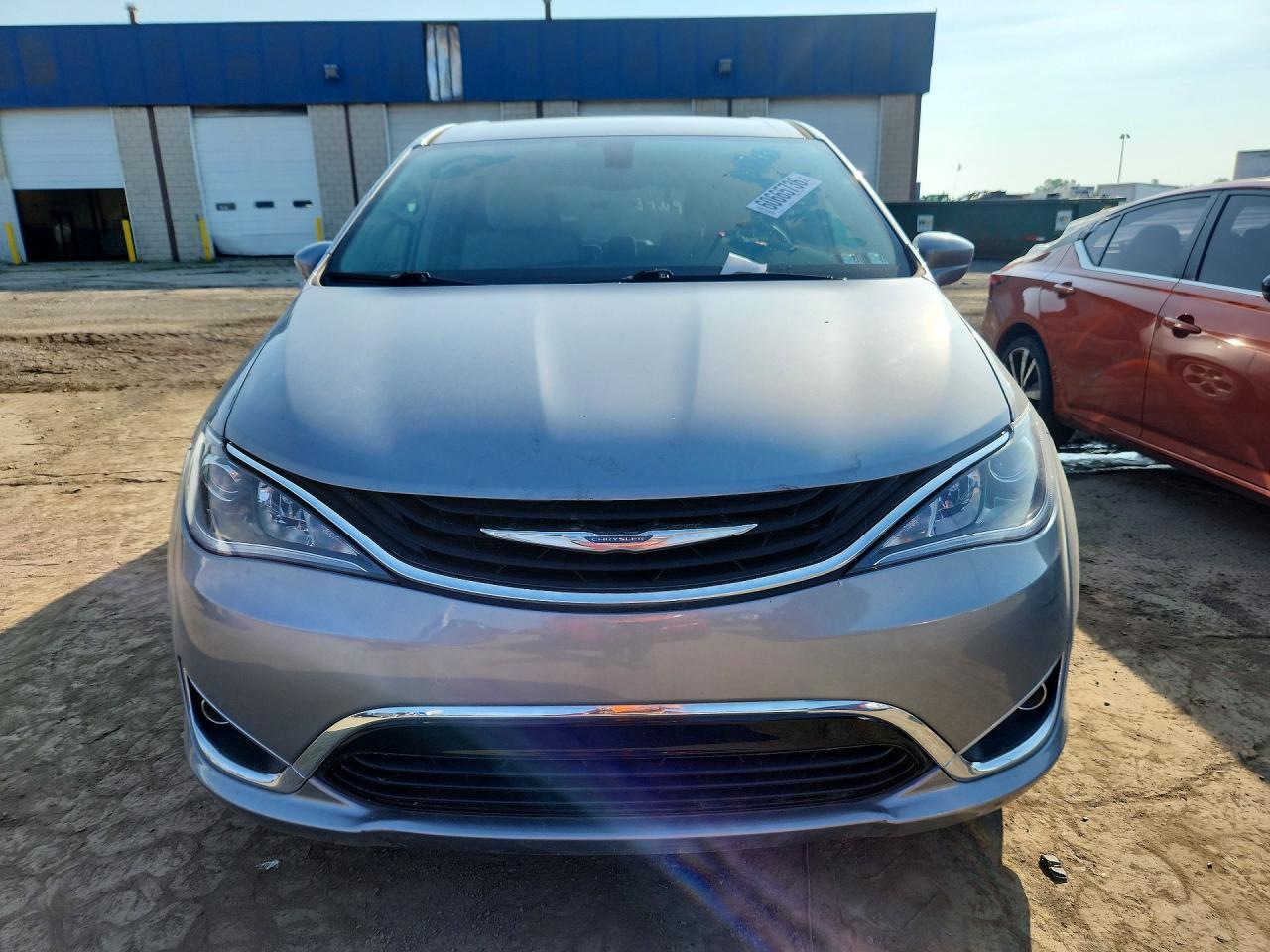 2017 Chrysler Pacifica Ehybrid Touring - Фото 5