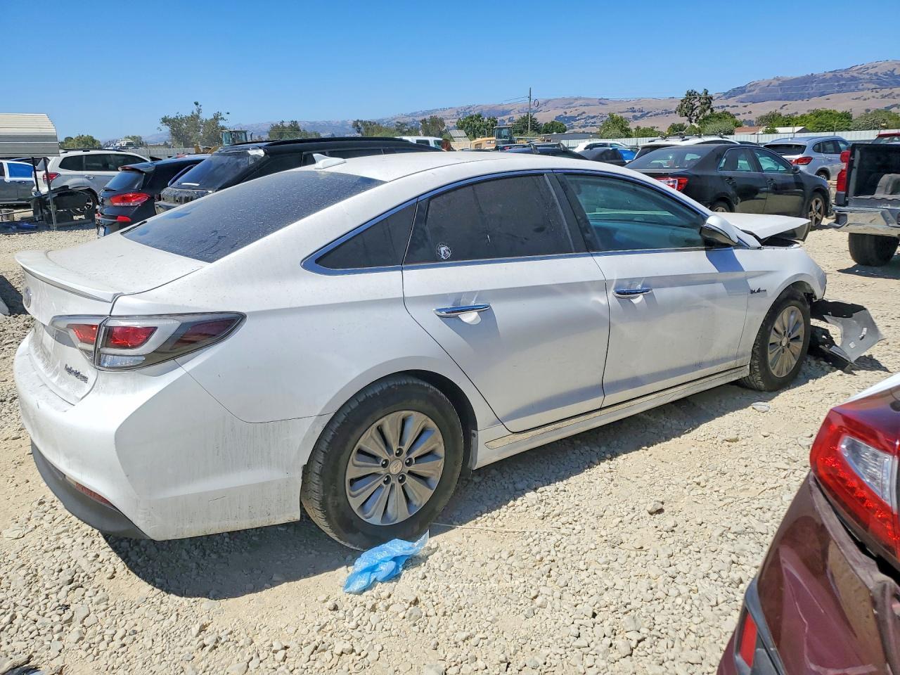 2016 Hyundai Sonata Hybrid Se - Image 3