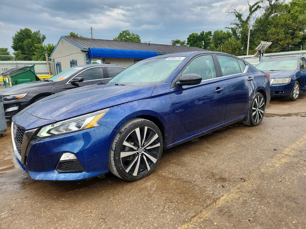 2022 Nissan Altima Sr
