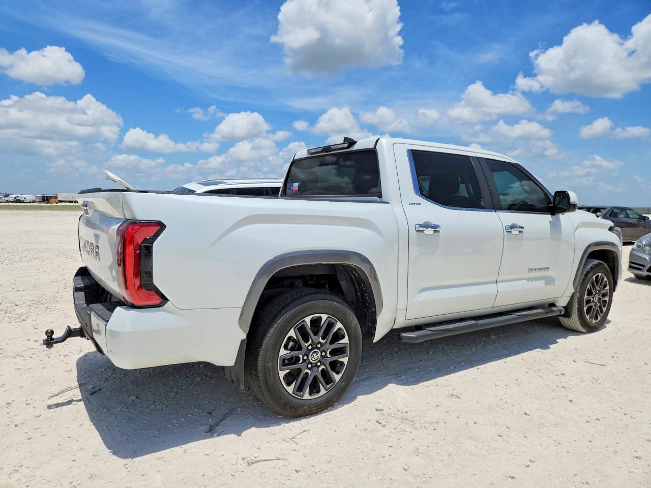 2024 Toyota Tundra Crewmax Limited - Image 3