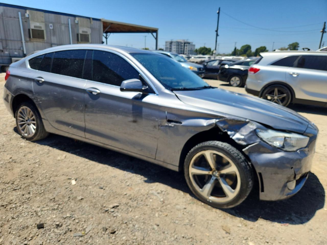 2011 BMW 535 Xigt - Image 4