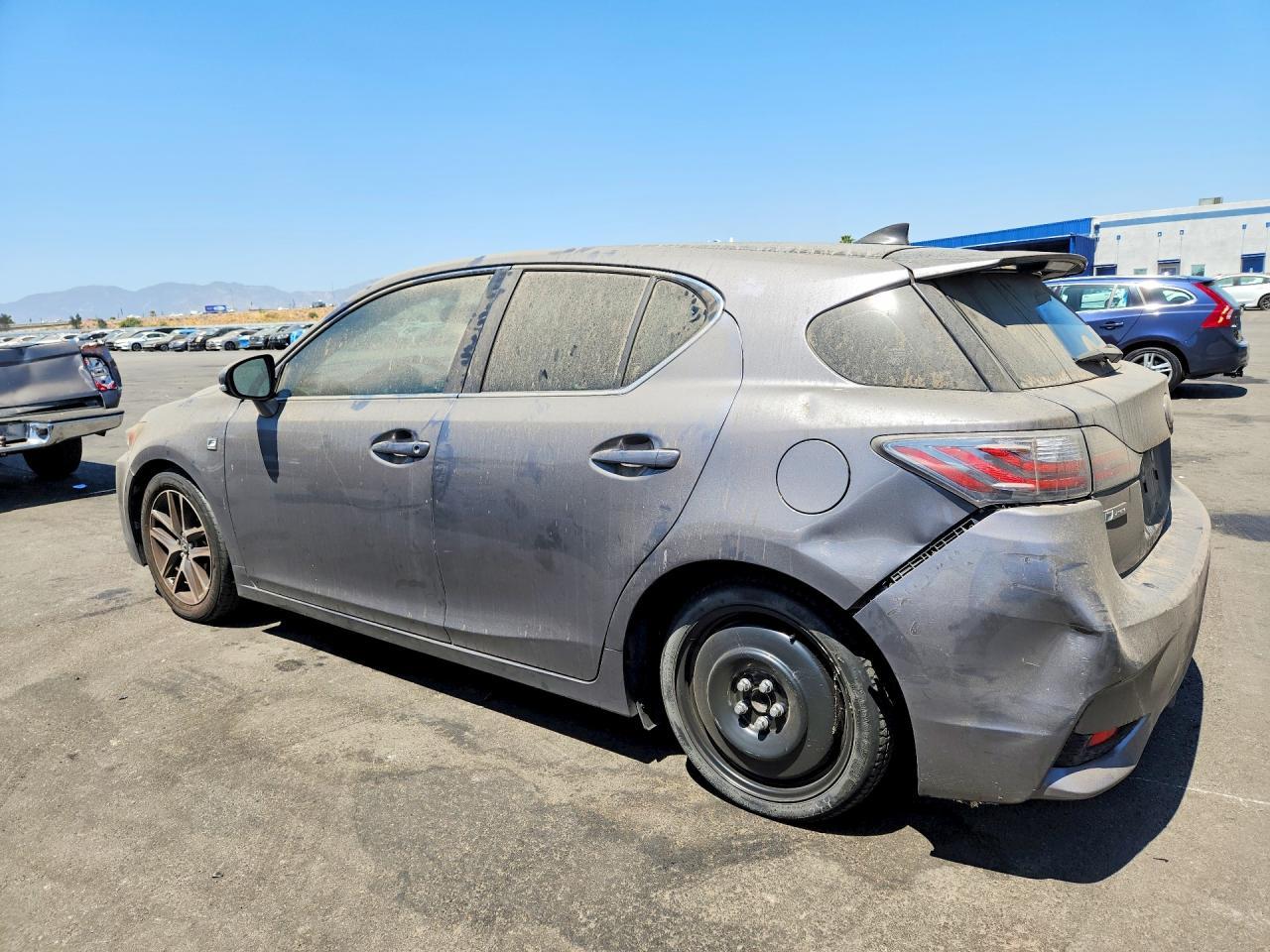 2015 Lexus Ct 200 - Image 2